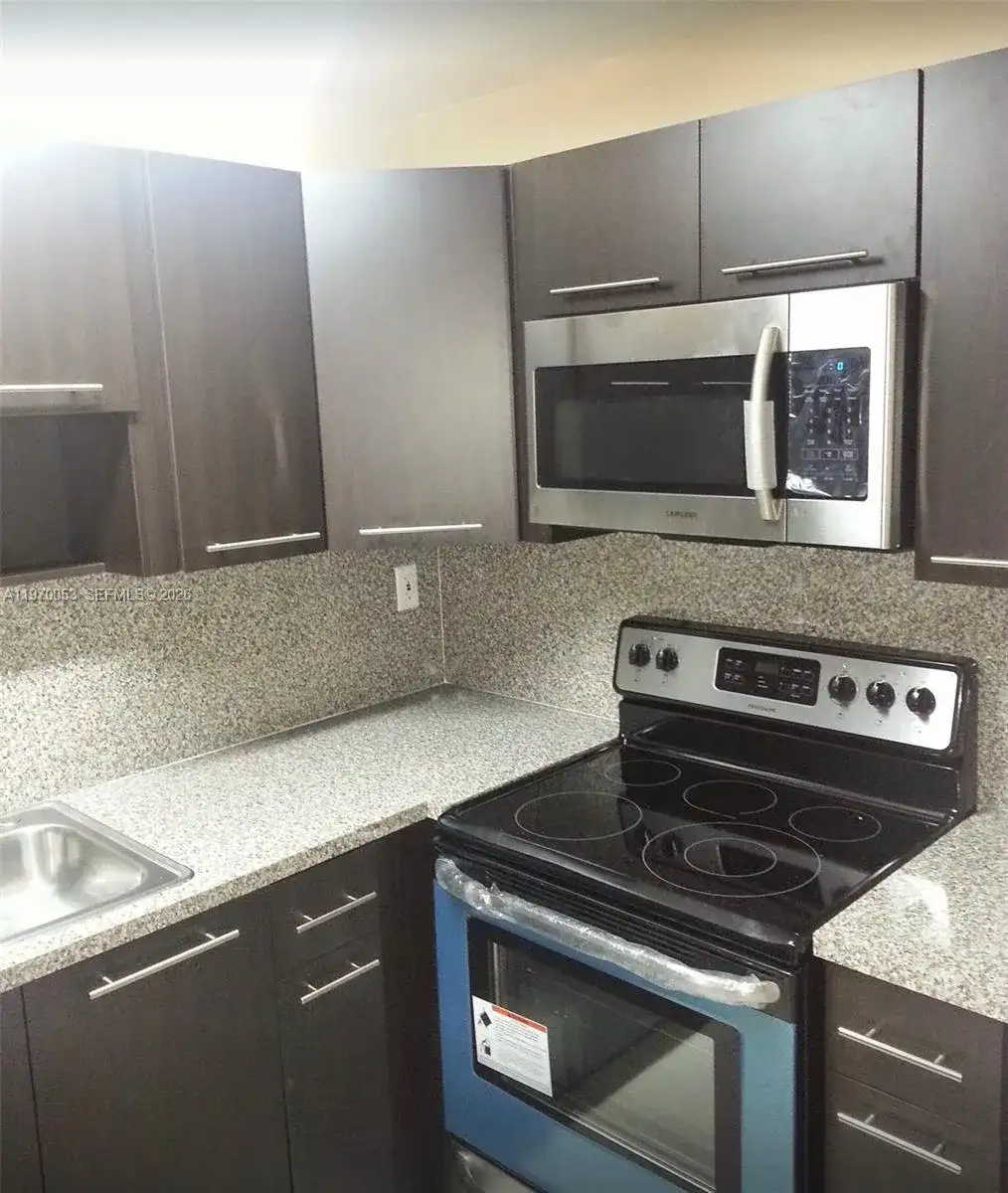 6435 SW 130th Ave # 305, Miami FL 33183 photo 5