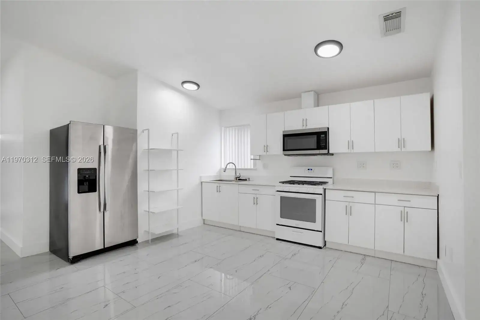 12068 SW 210th St, Miami FL 33177 photo 4