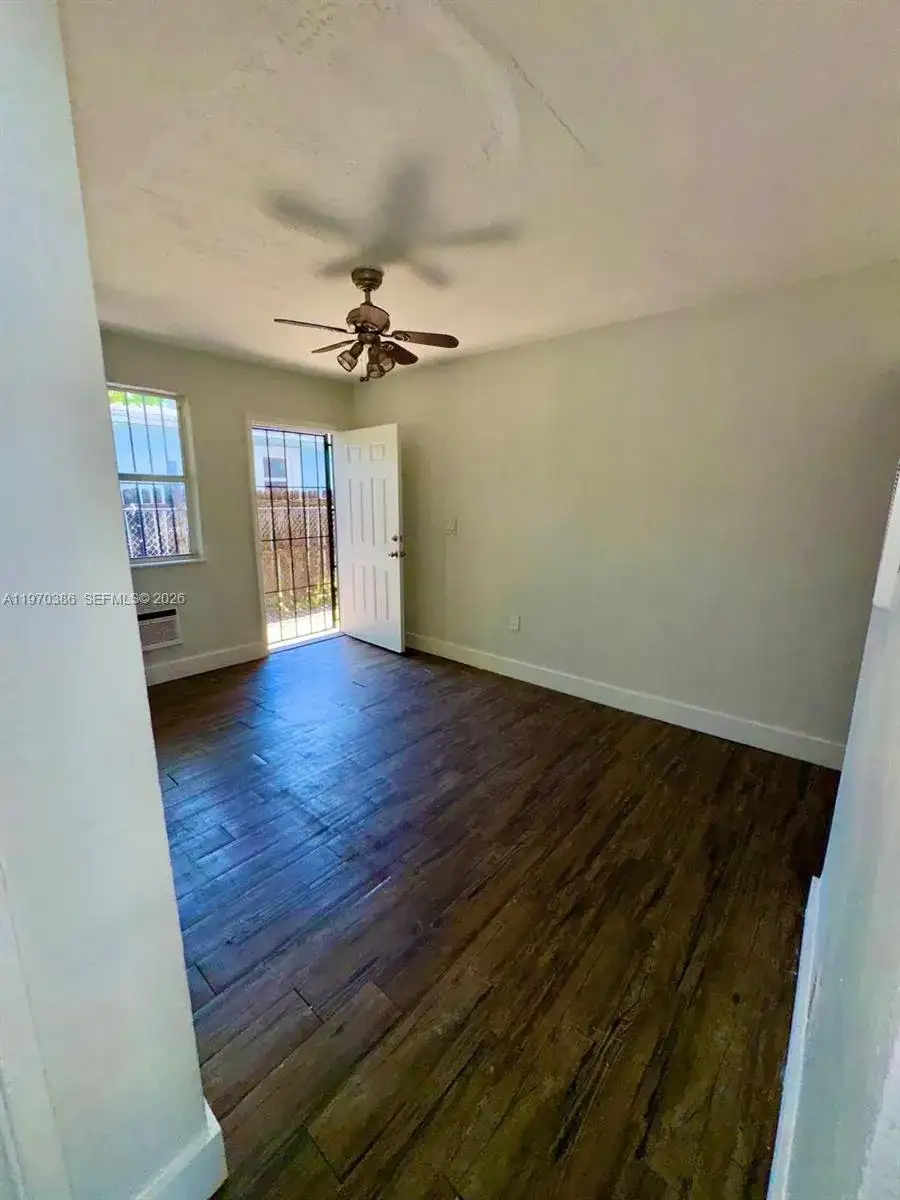 1620 NW 64th St, Miami FL 33147 photo 5