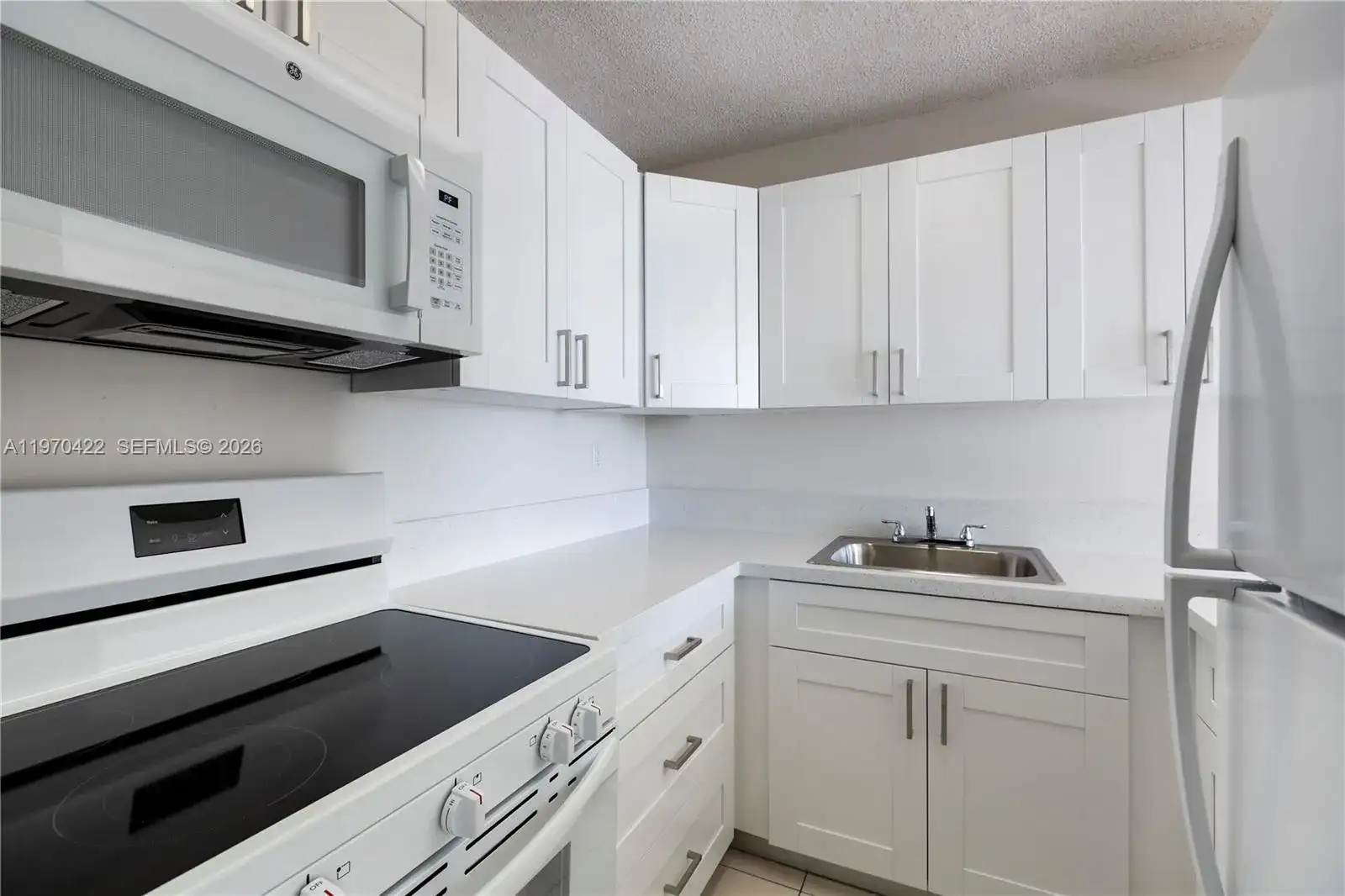 181 NW 97th Ave # 205, Miami FL 33172 photo 3