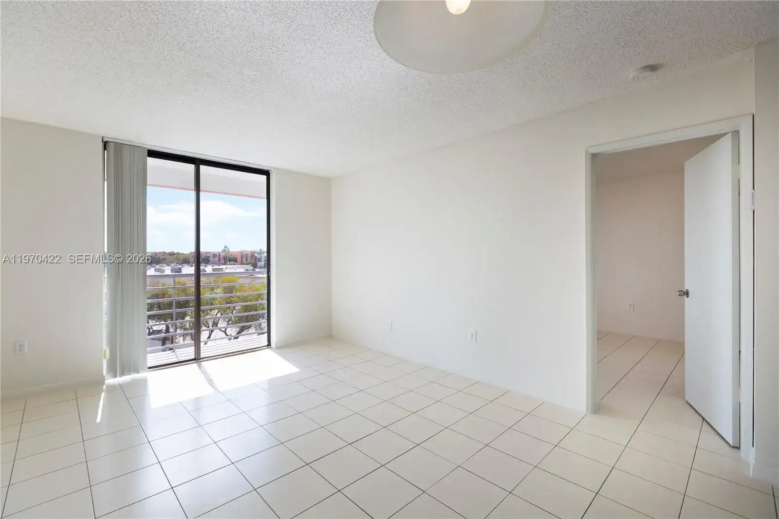181 NW 97th Ave # 205, Miami FL 33172 photo 5