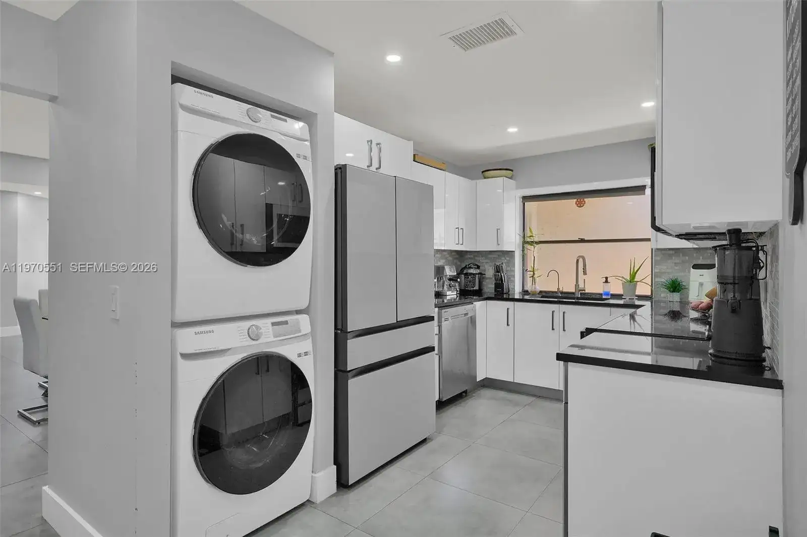 17032 NW 63rd Pl, Hialeah FL 33015 photo 5