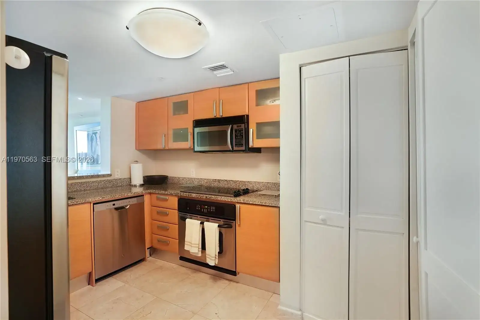 2101 Brickell Ave # 1812, Miami FL 33129 photo 4