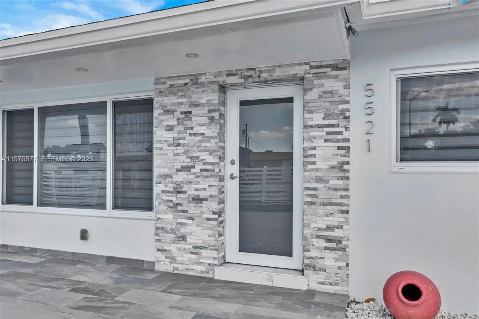 5521 SW 104th Ave, Miami FL 33165 photo 4