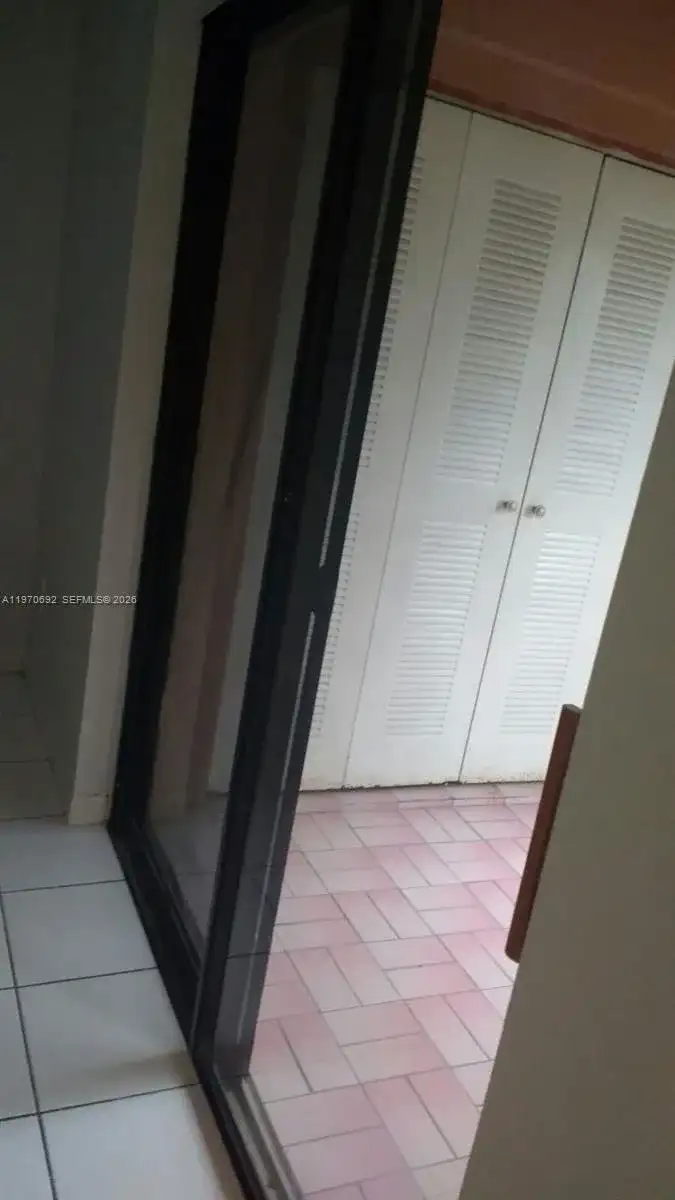 9810 Hammocks Blvd # 202, Miami FL 33196 photo 5