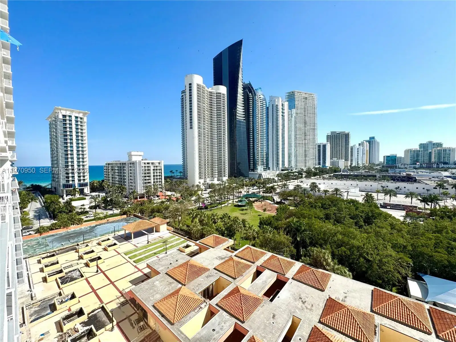 210 174th St # 1205, Sunny Isles Beach FL 33160 photo 4