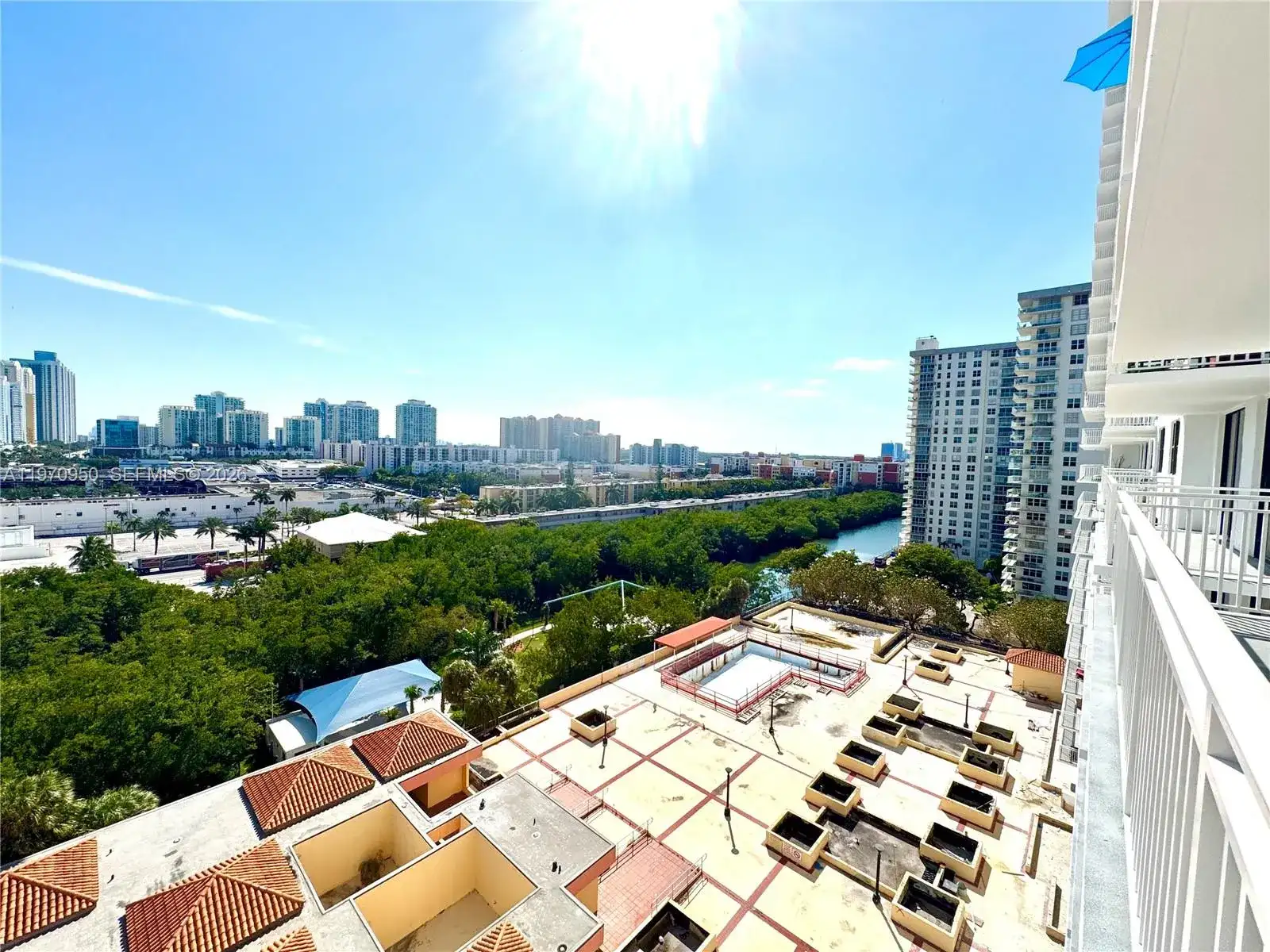 210 174th St # 1205, Sunny Isles Beach FL 33160 photo 5