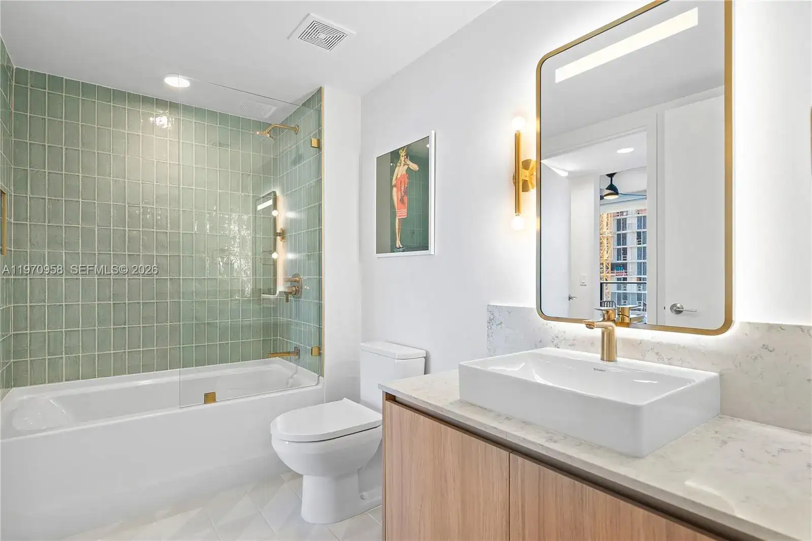159 NE 6th St # 2707, Miami FL 33132 photo 4