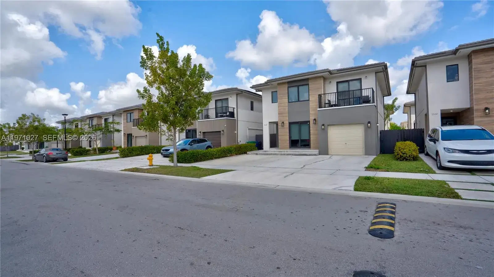 1168 NW 1st St, Florida City FL 33034 photo 2