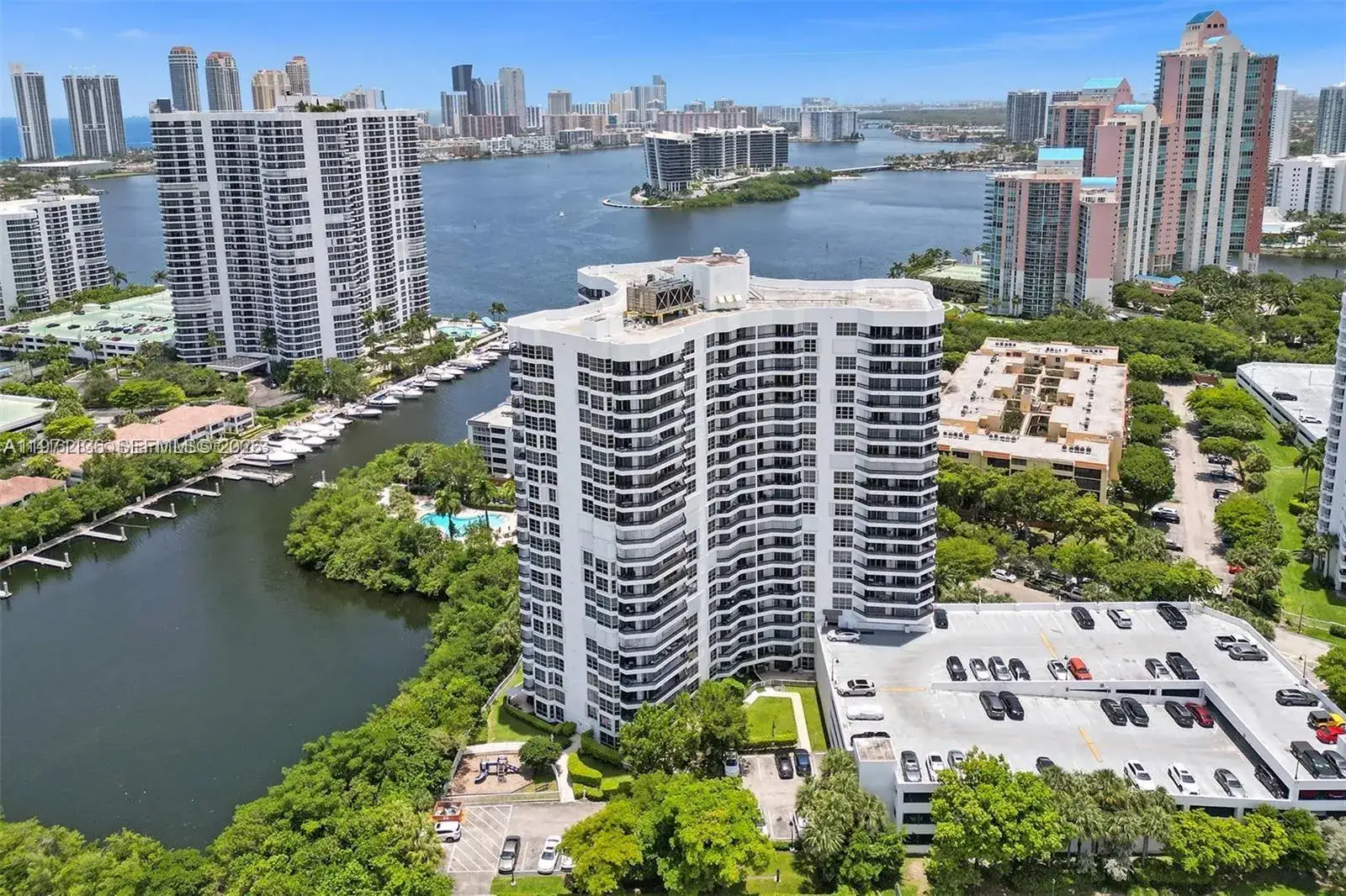 3400 NE 192nd St # 1607, Aventura FL 33180 photo 2