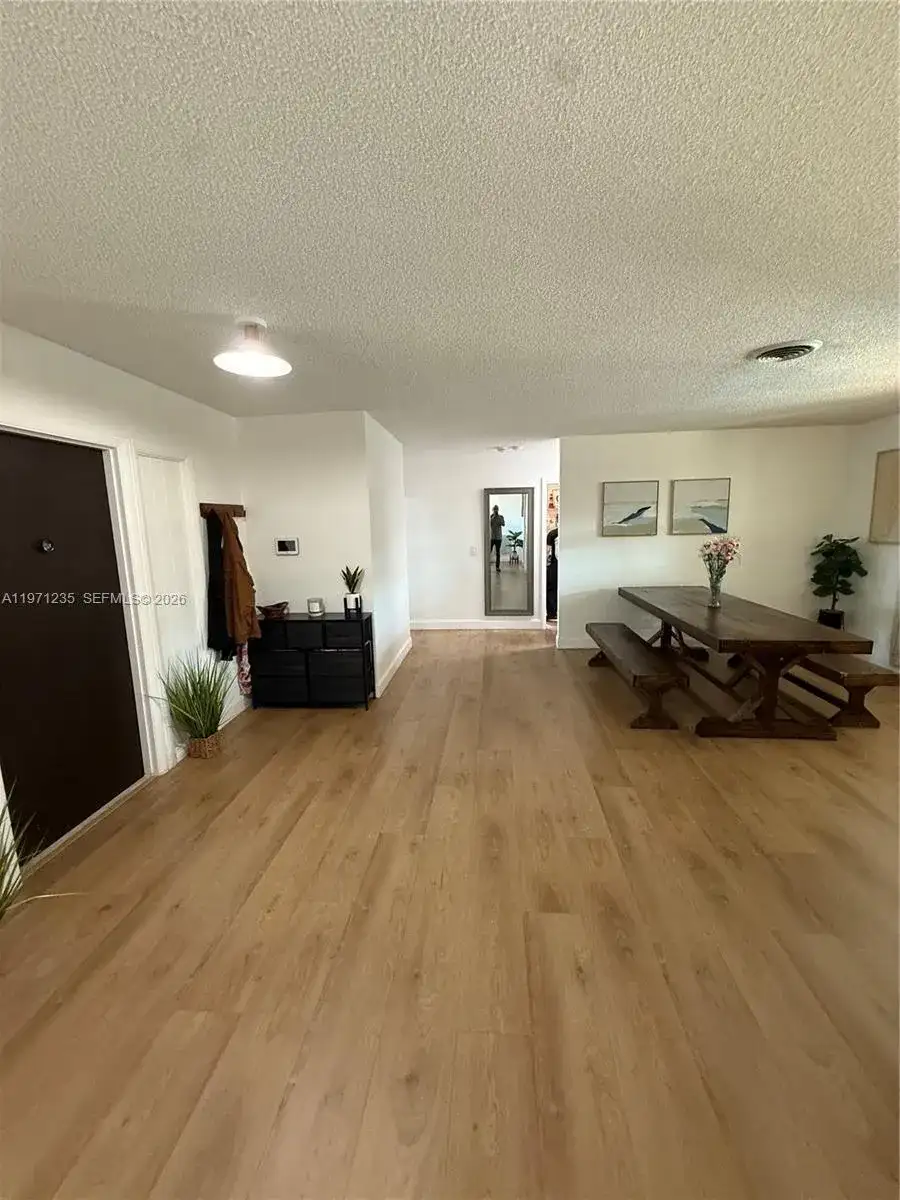 4450 NW 9th St, Coconut Creek FL 33066 photo 2
