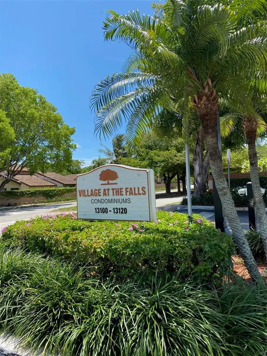 13120 SW 92nd Ave # 414, Miami FL 33176 photo 2