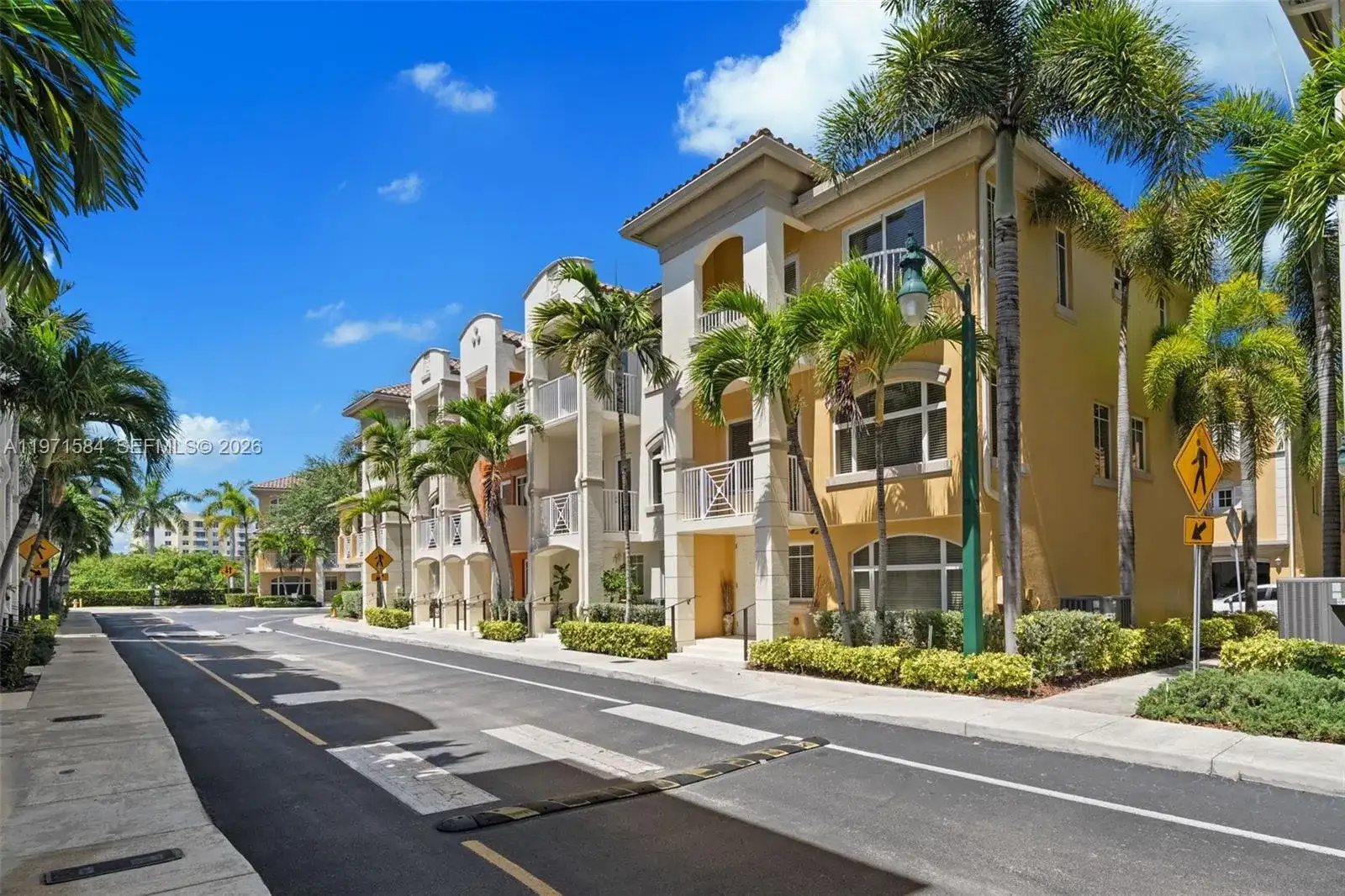 18413 NE 27th Ct # 18413, Aventura FL 33160 photo 2