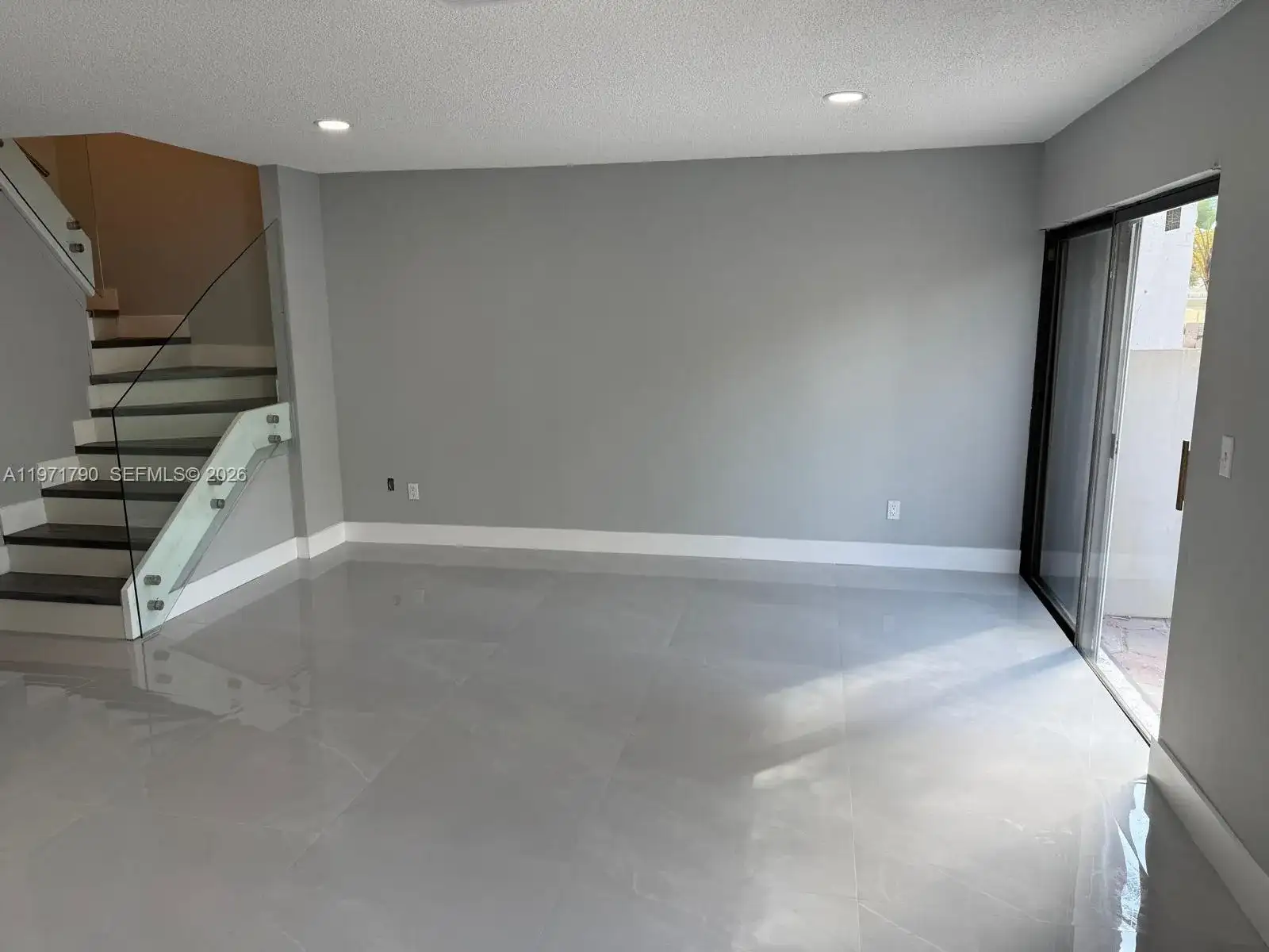 2700 N 34th Ave # I, Hollywood FL 33021 photo 3