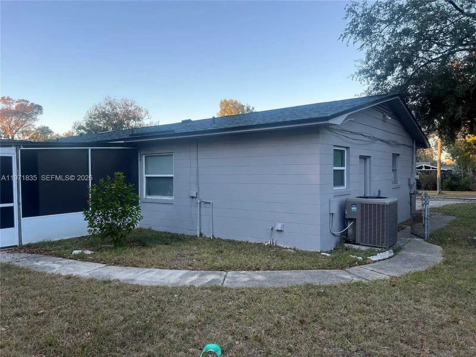 2528 Hyde Park Rd, Jacksonville FL 32210 photo 2