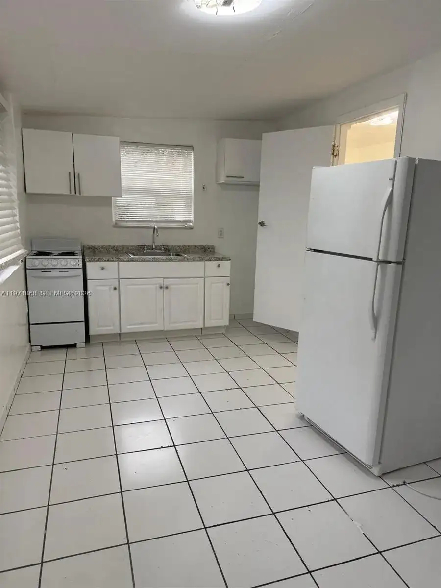 2282 SW 15th st # 2, Miami FL 33145 photo 5