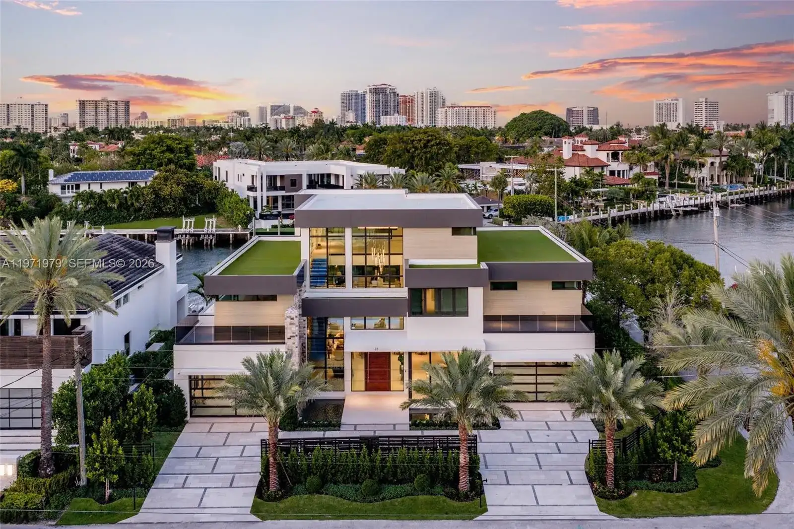23 Isla Bahia Dr, Fort Lauderdale FL 33316 photo 4