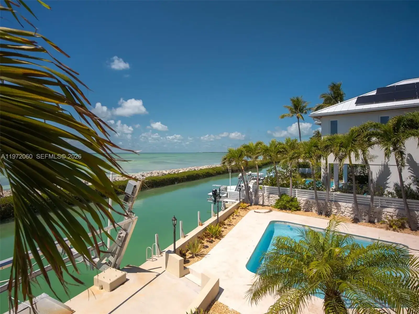 250 W Seaview Circle, Duck FL 33050 photo 3