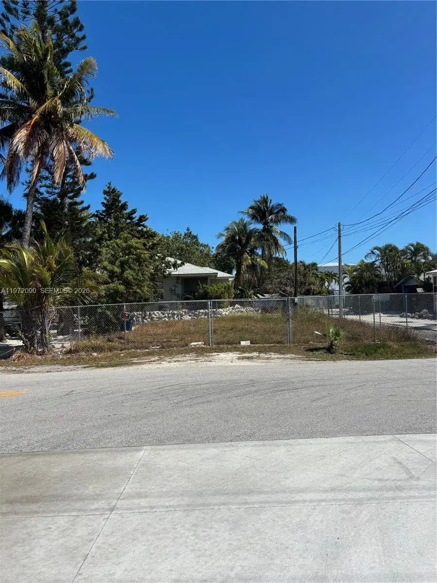 319 Tuskegee Street, Marathon FL 33050 photo 4