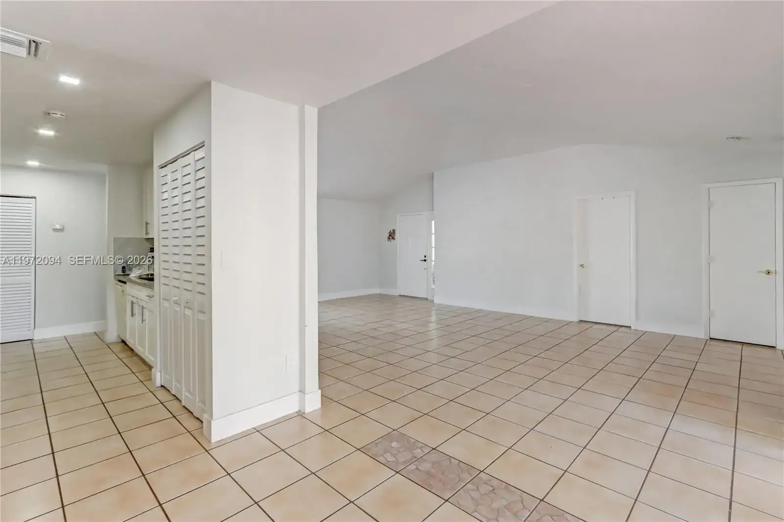 10125 SW 139th Pl, Miami FL 33186 photo 4