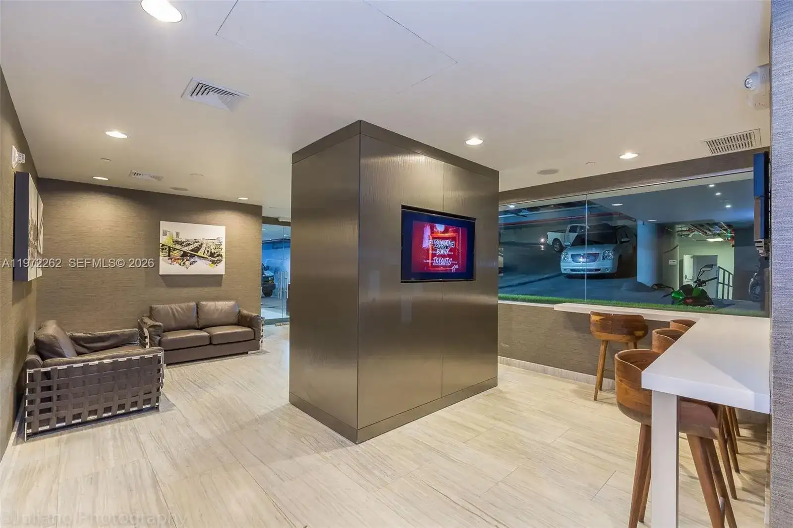 150 SE 2nd Ave, Miami FL 33131 photo 3