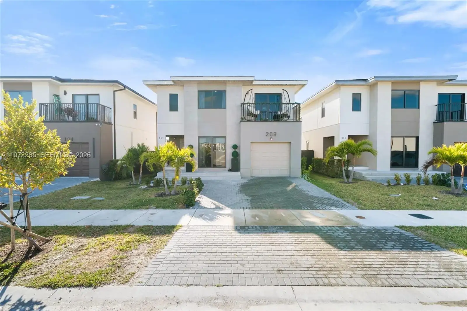 209 NW 13th Pl, Florida City FL 33034 photo 3