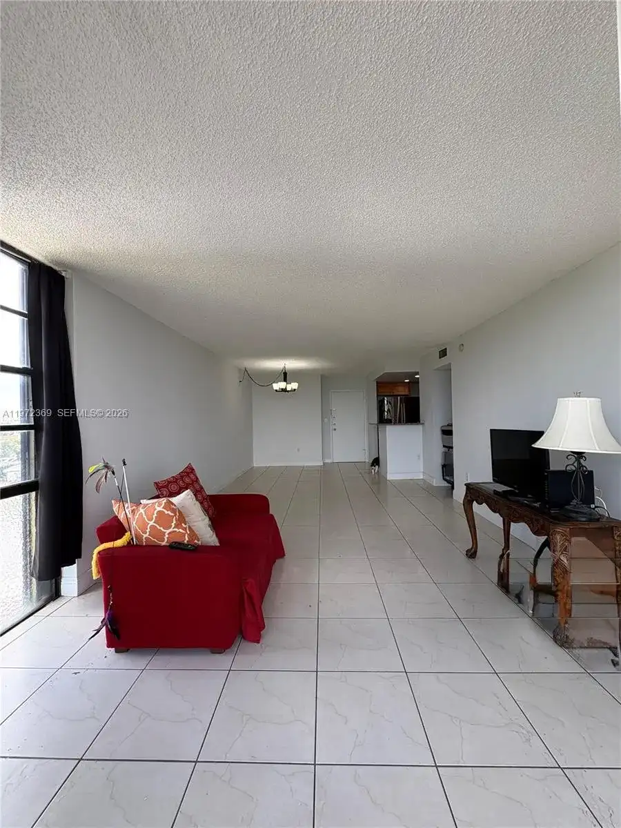 3500 NE 135 # 502, North Miami FL 33181 photo 2