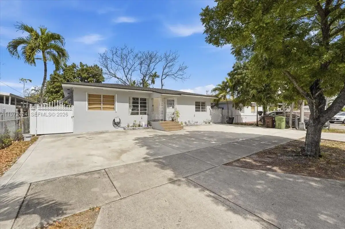 511 E 27th St, Hialeah FL 33013 photo 3