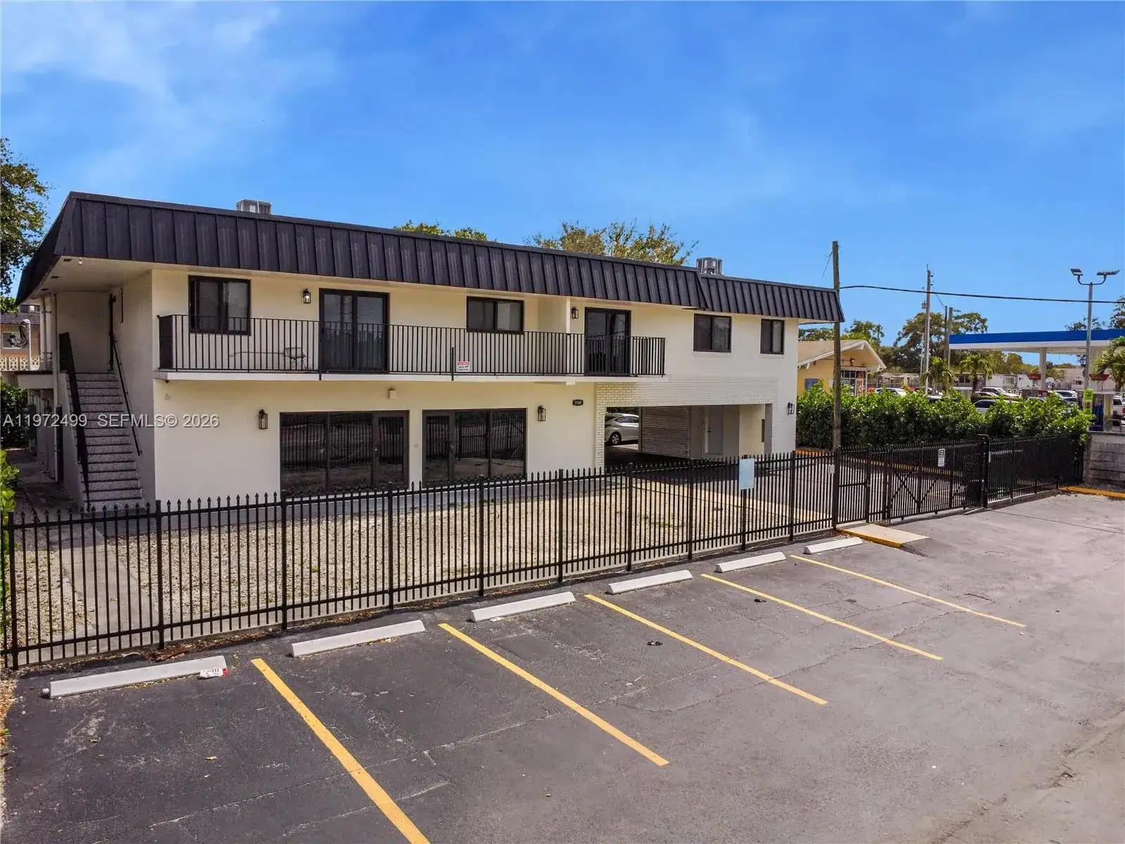 5980 SW 40th Ave, Dania Beach FL 33312 photo 3