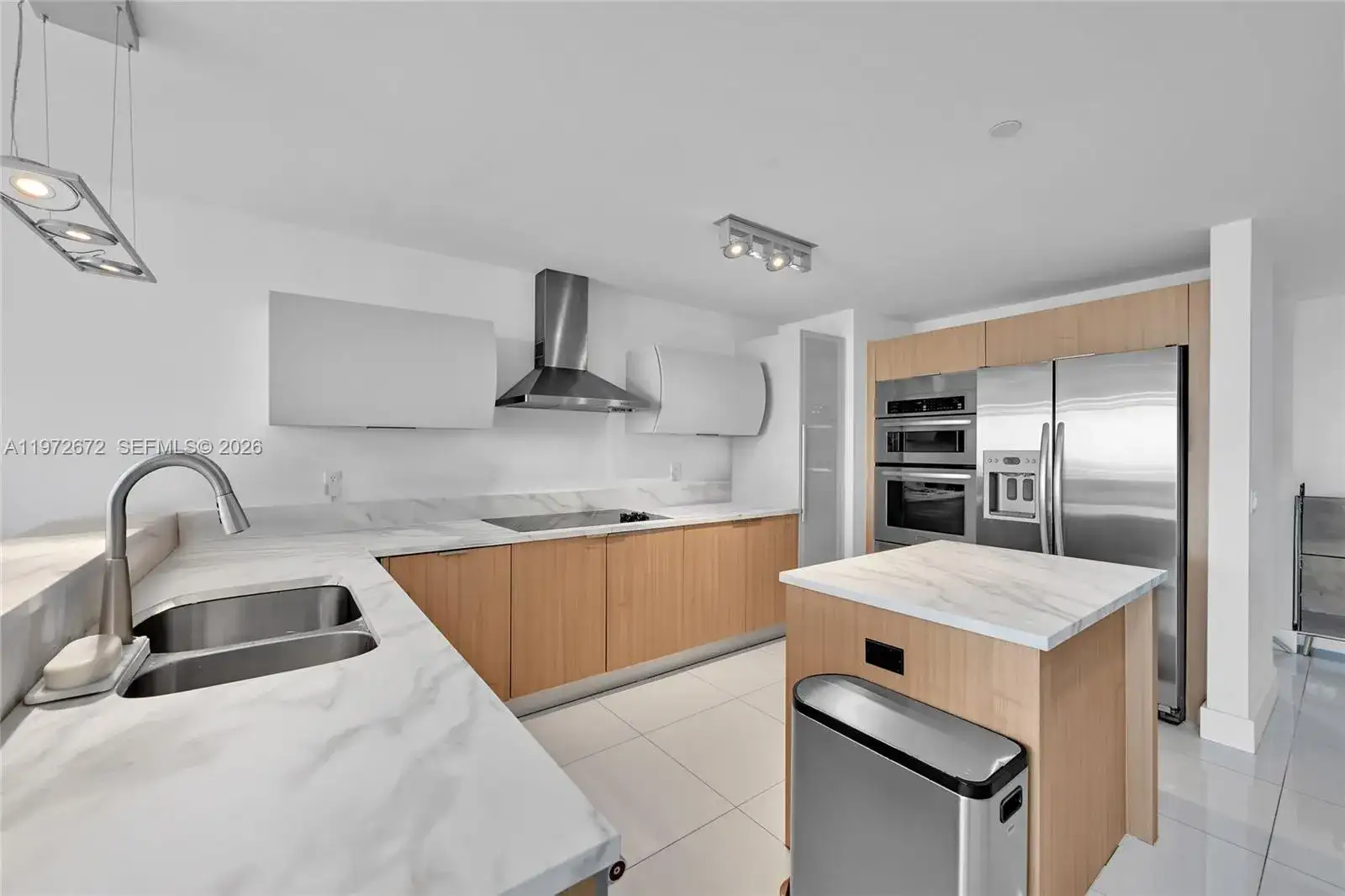 2950 NE 188th St # 534, Aventura FL 33180 photo 4