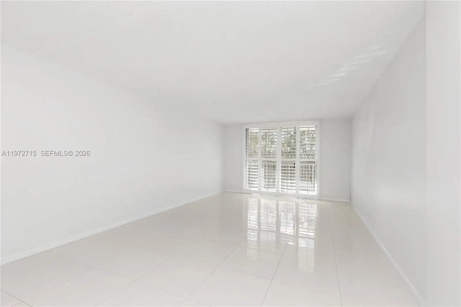 210 Sea View Dr # 207, Key Biscayne FL 33149 photo 2