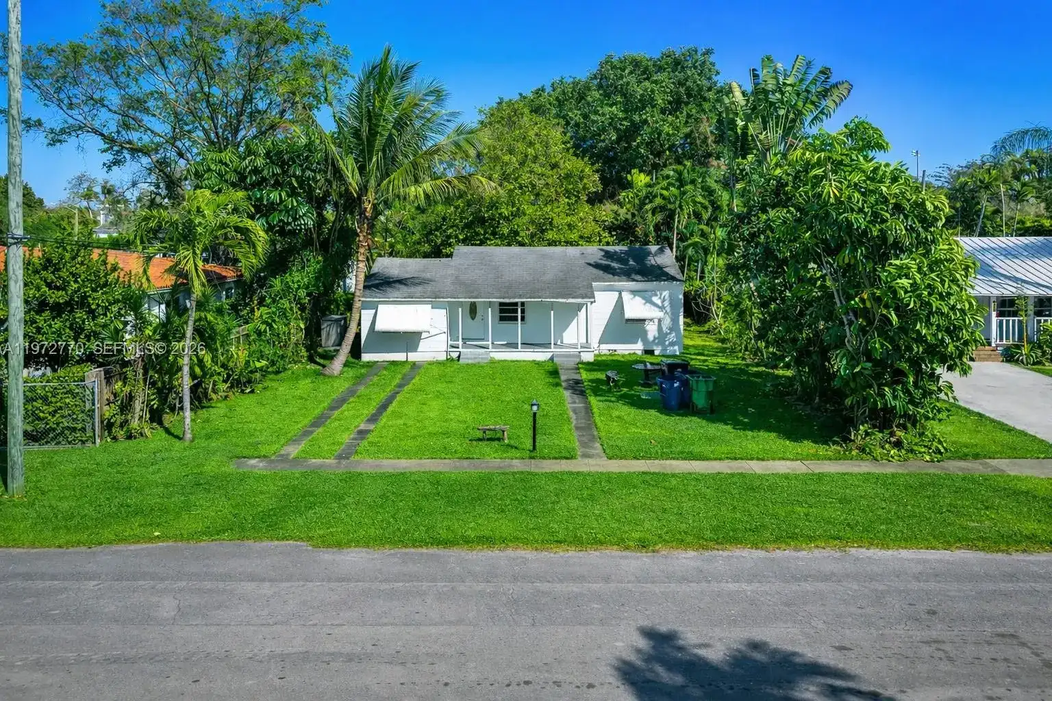 10821 NE 5th Ave, Miami FL 33161 photo 2