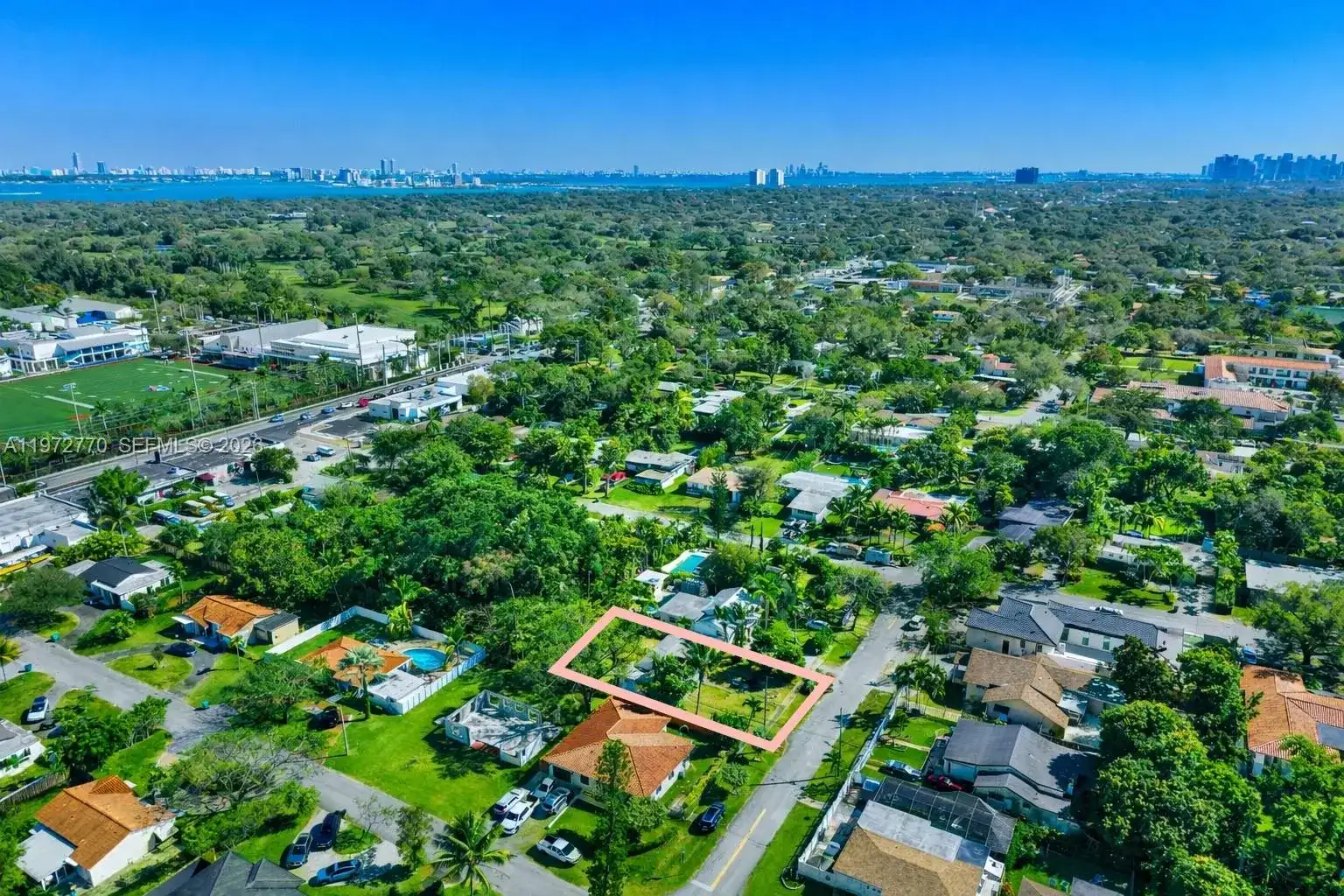 10821 NE 5th Ave, Miami FL 33161 photo 4