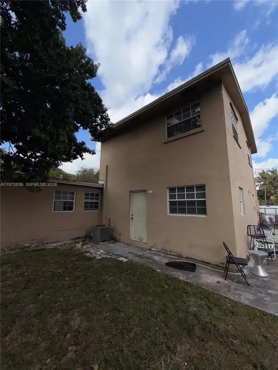 7191 Park St, Hollywood FL 33024 photo 3