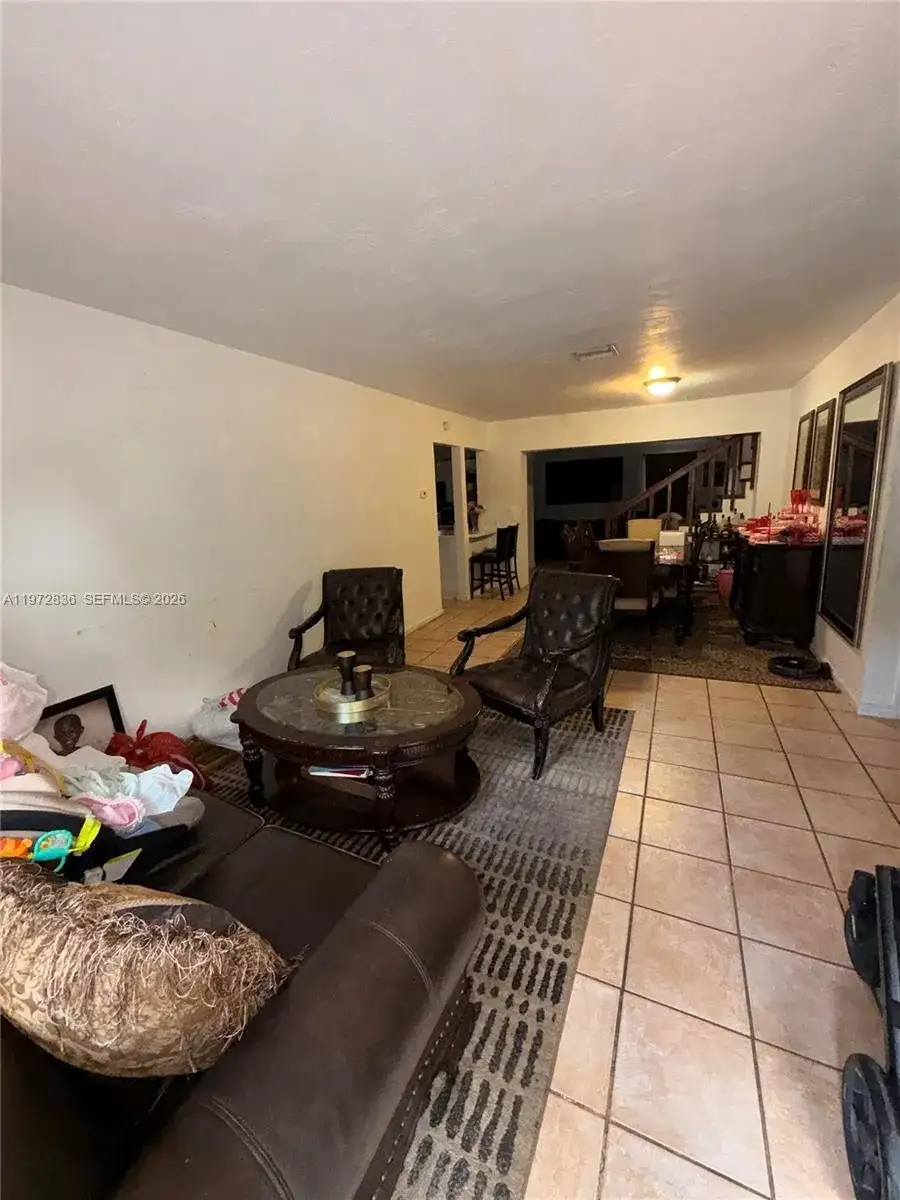7191 Park St, Hollywood FL 33024 photo 5