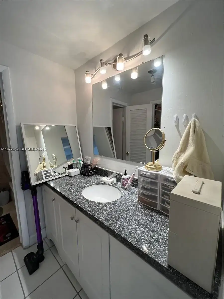 1990 Marseille Dr # 303, Miami Beach FL 33141 photo 4