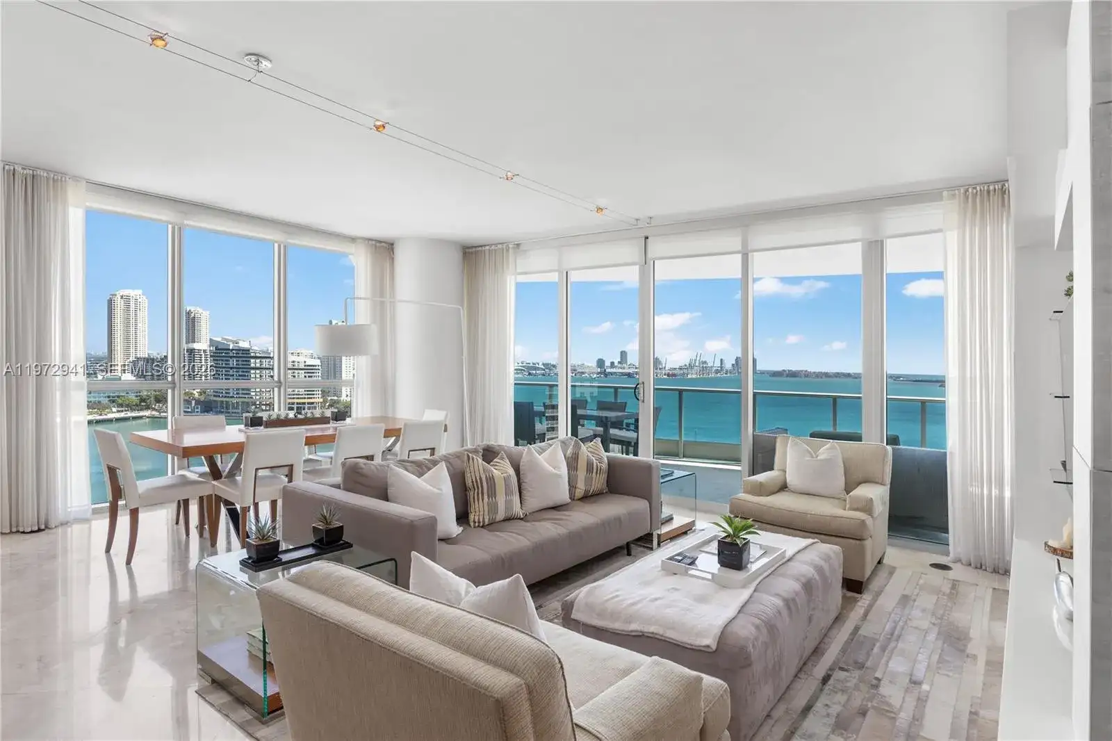 1331 Brickell Bay Dr # 1901, Miami FL 33131 photo 3