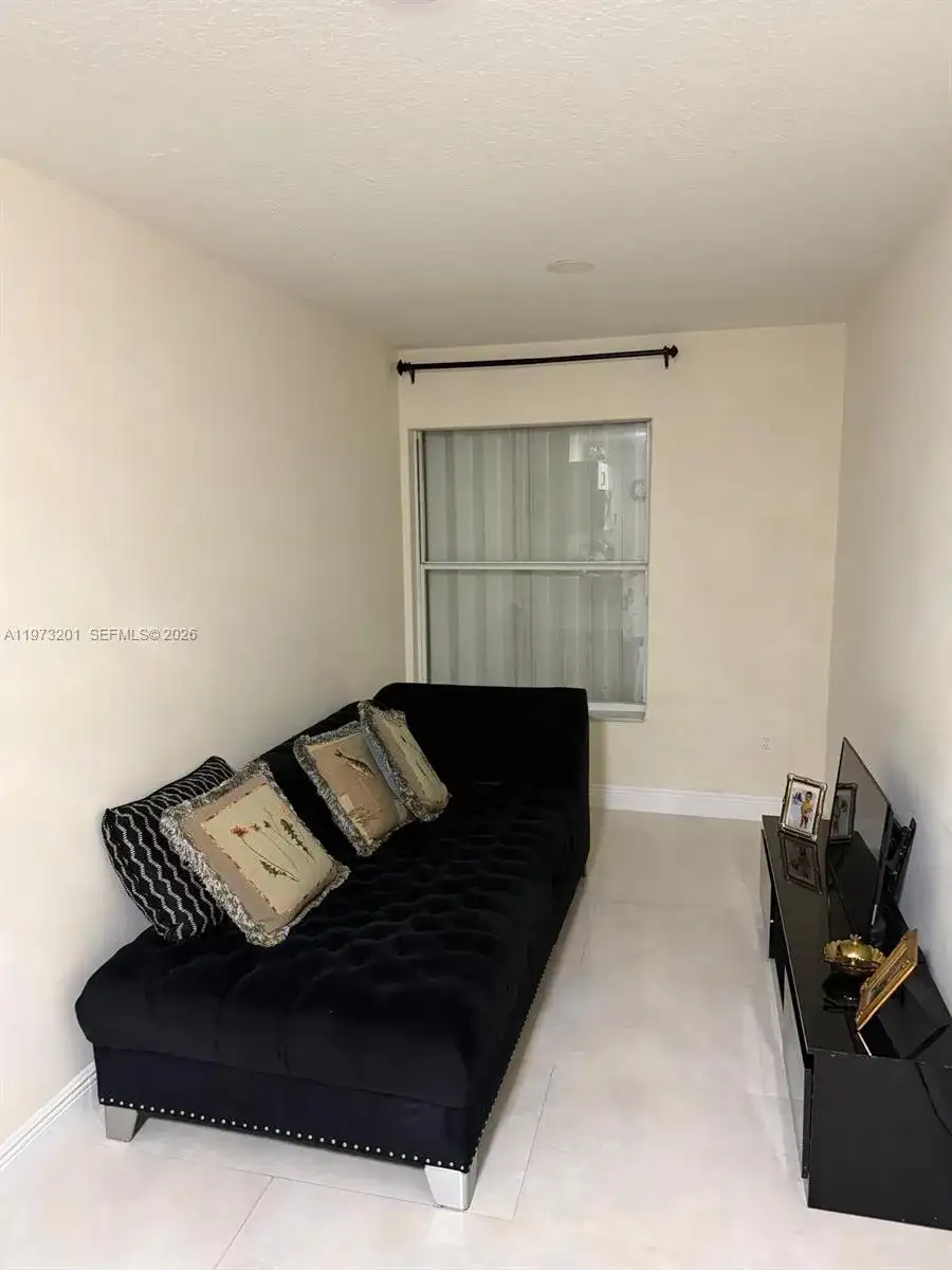 28565 SW 158th Ct, Homestead FL 33033 photo 5