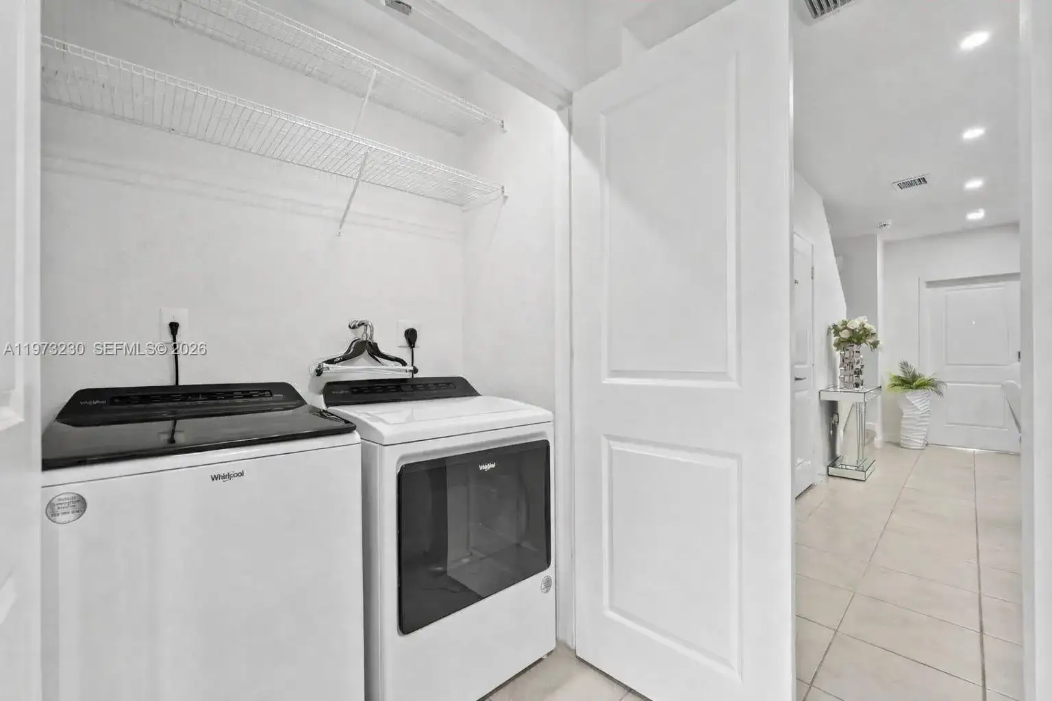 492 NE 4th Ln, Florida City FL 33034 photo 3