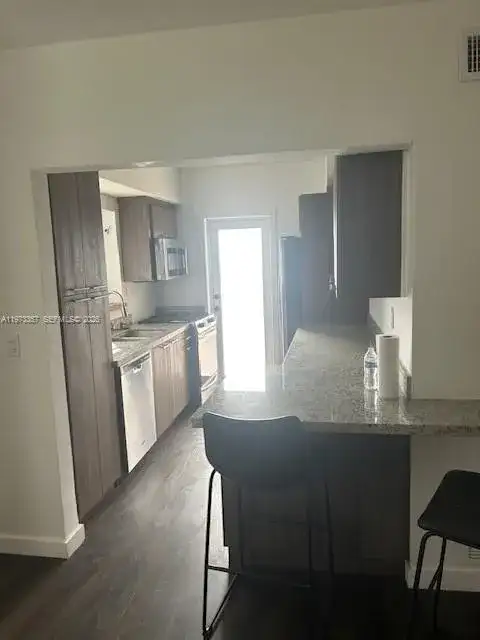 1785 Calais Dr # 5, Miami Beach FL 33141 photo 3