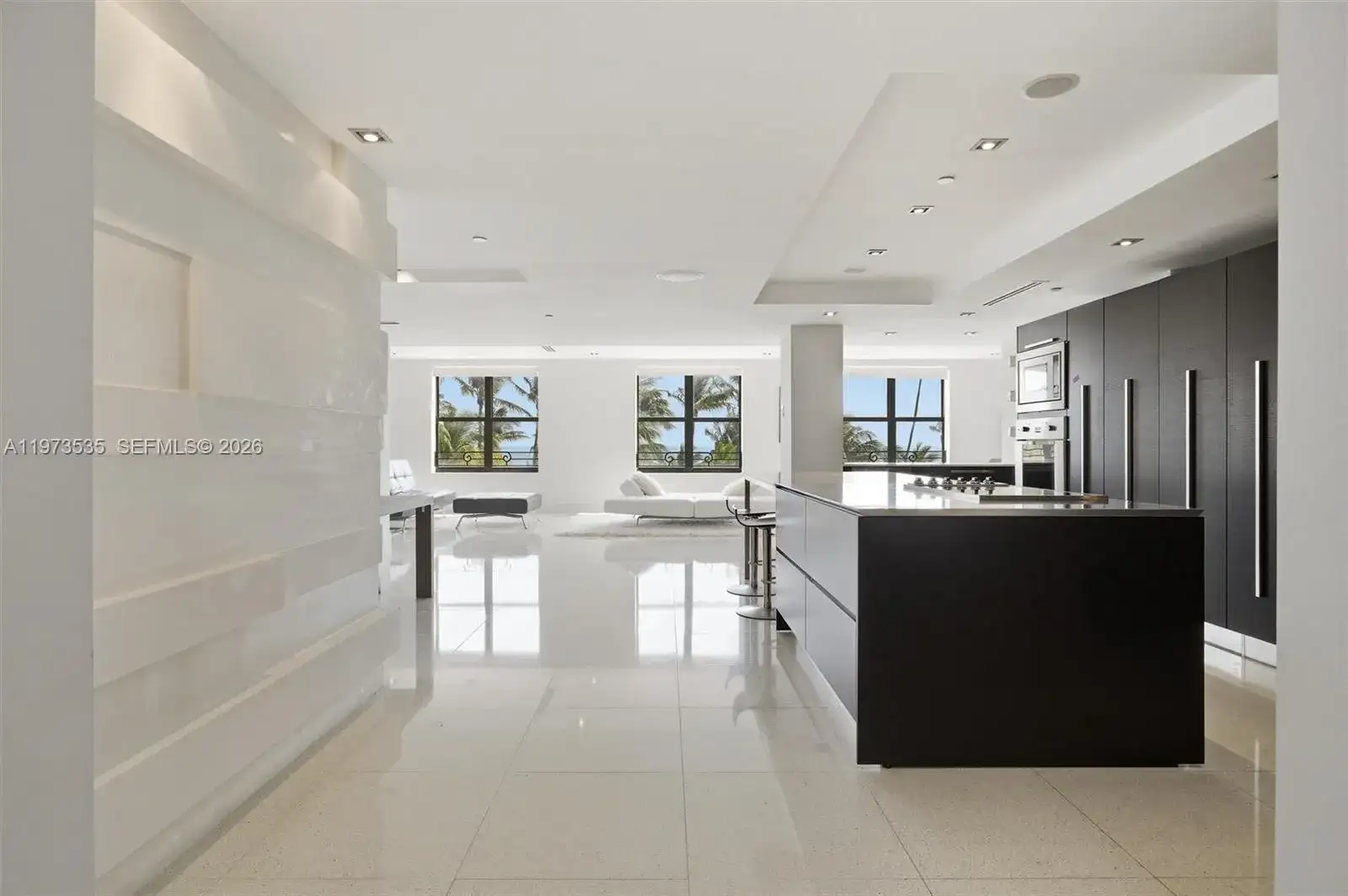 1330 Ocean Dr, Miami Beach FL 33139 photo 5