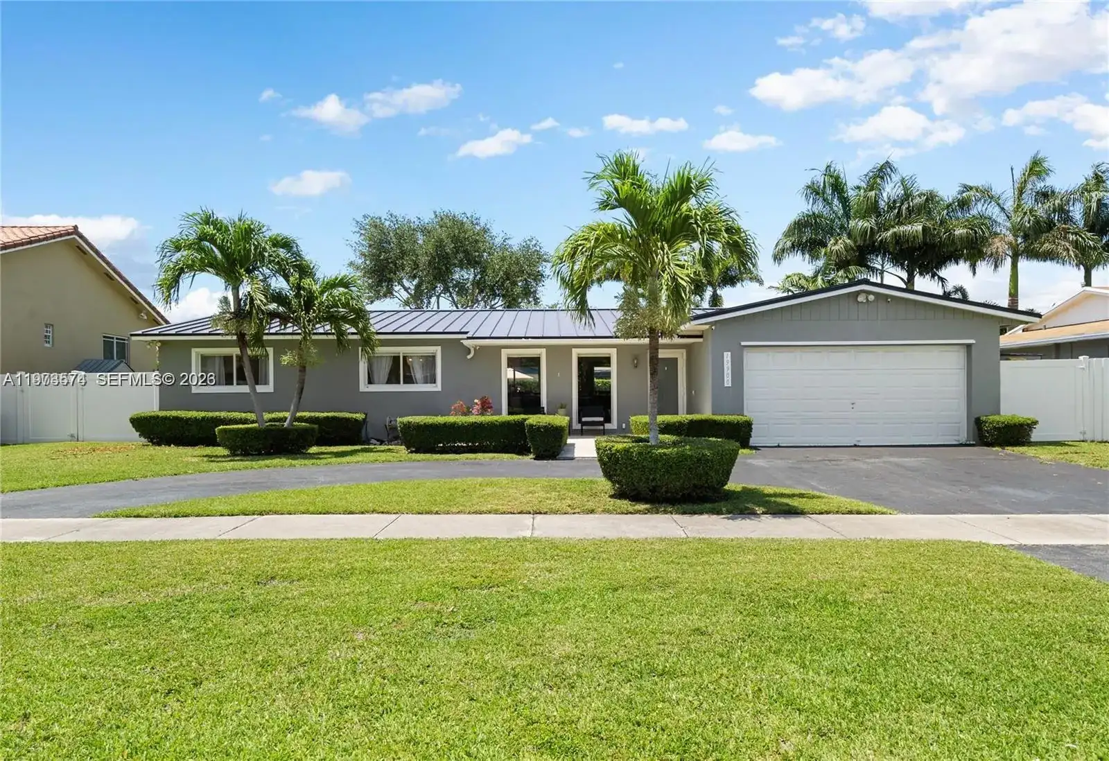 19900 SW 83rd Ave, Cutler Bay FL 33189 photo 5
