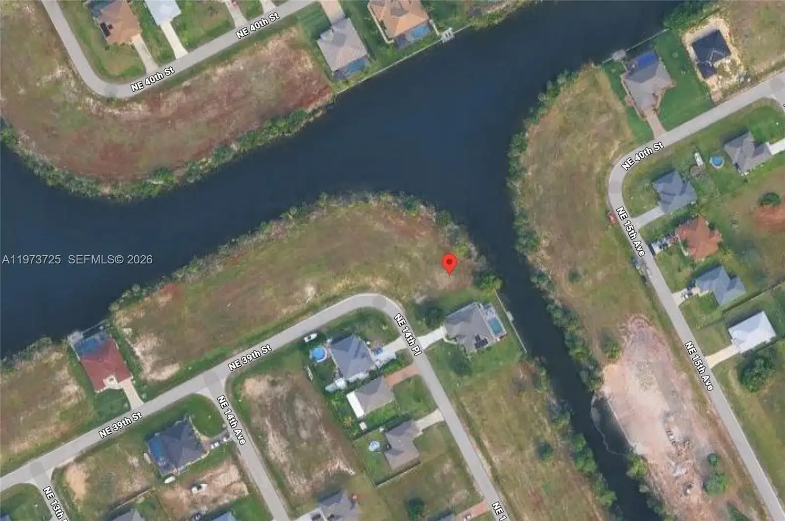 3779 NE 14th Pl, Cape Coral FL 33909 photo 3