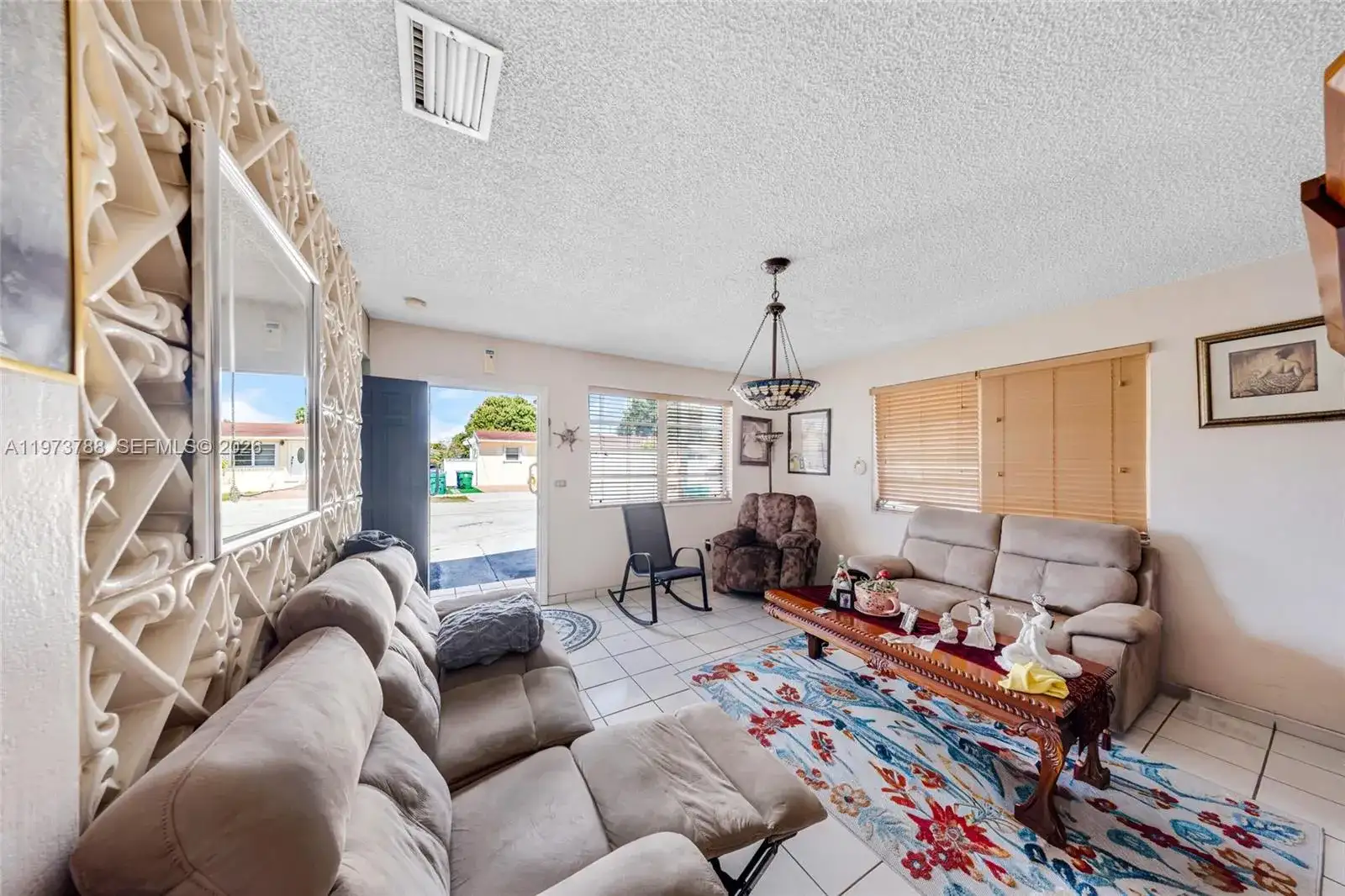 3532 NW 4th Ter, Miami FL 33125 photo 4