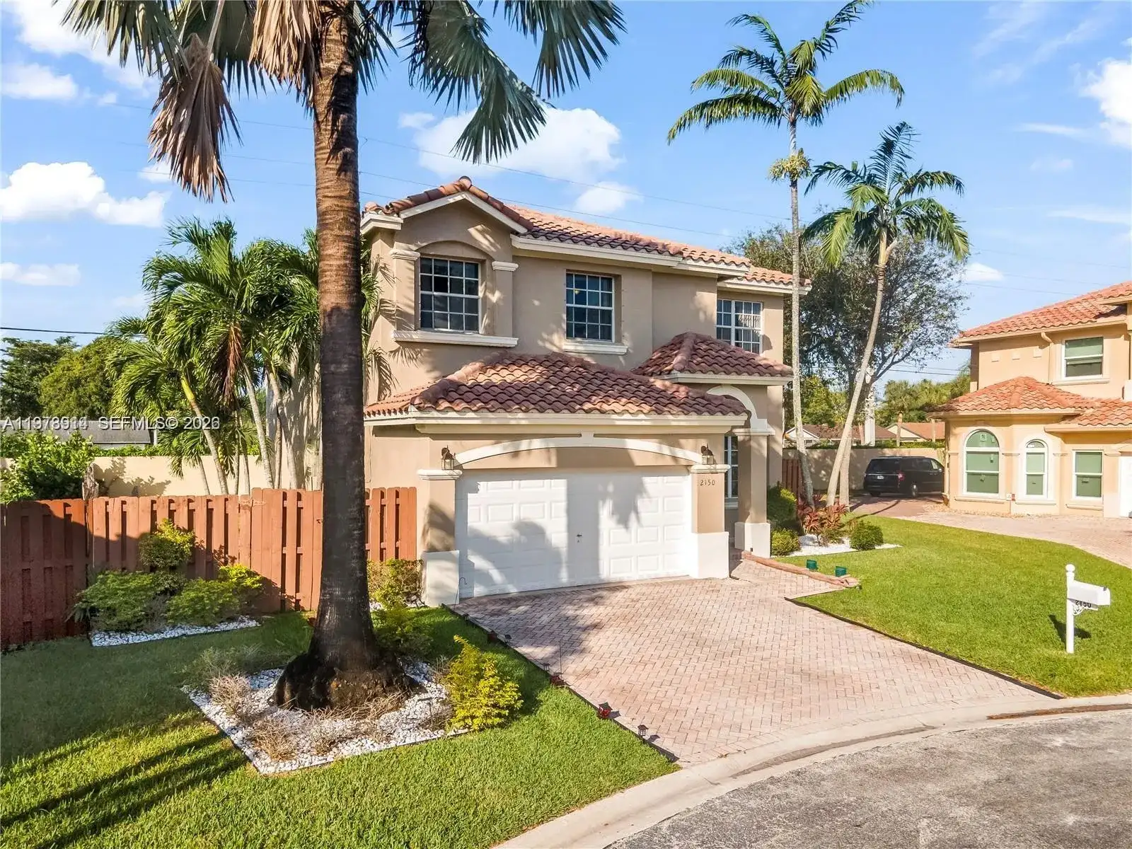 2150 NW 100th Ave, Pembroke Pines FL 33024 photo 4