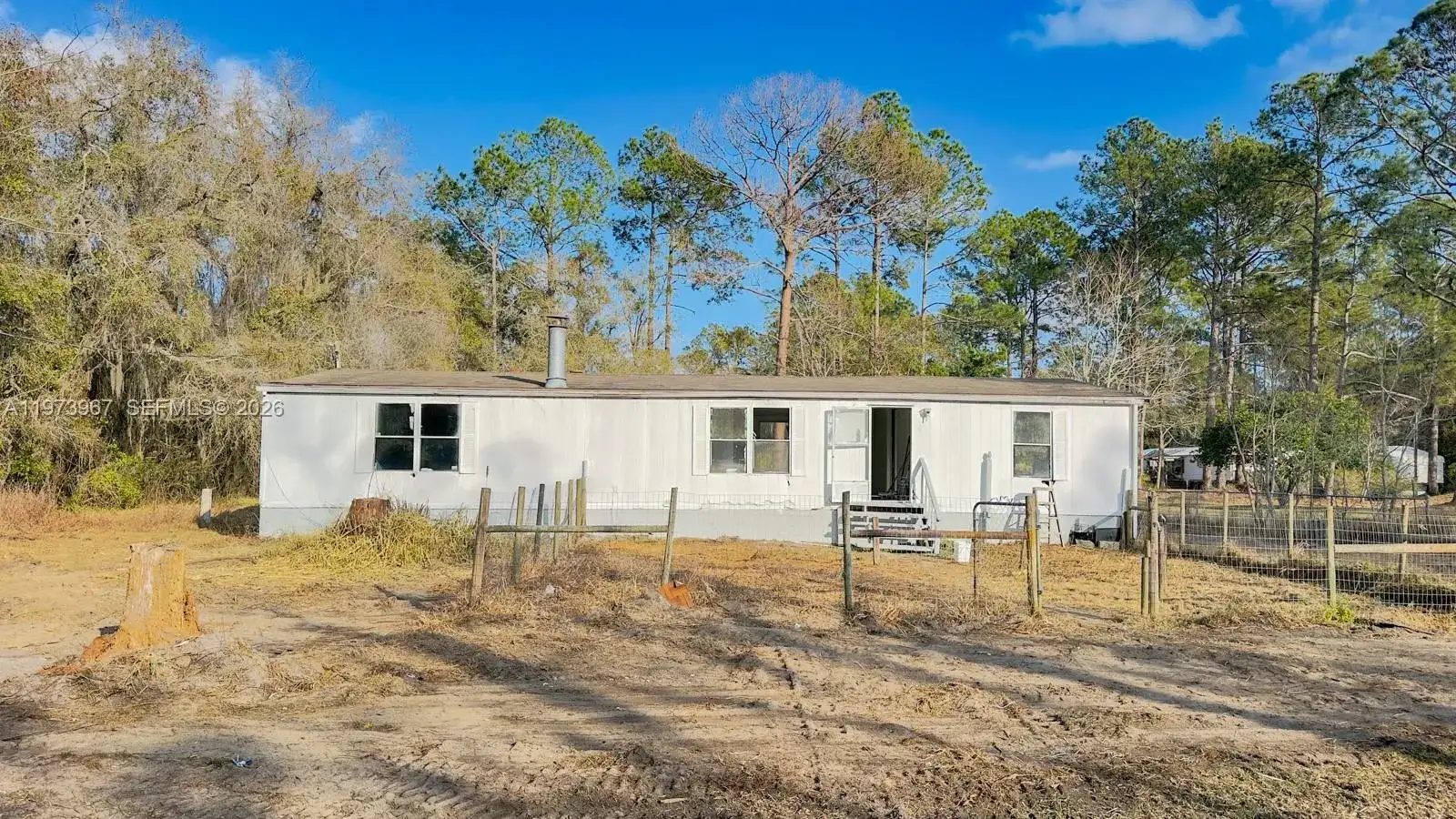 124 Cypress Dr, Palatka FL 32177 photo 2