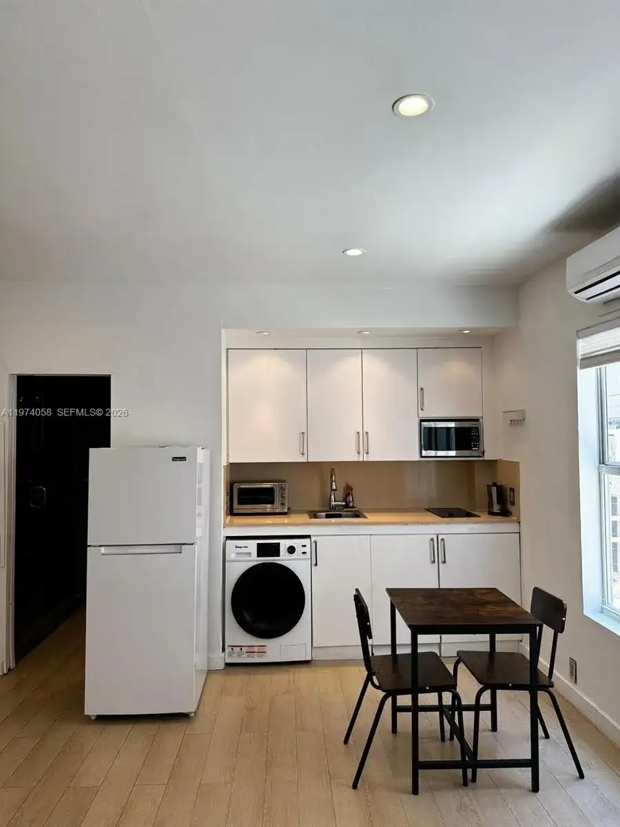 642 Michigan Ave # 6, Miami Beach FL 33139 photo 2