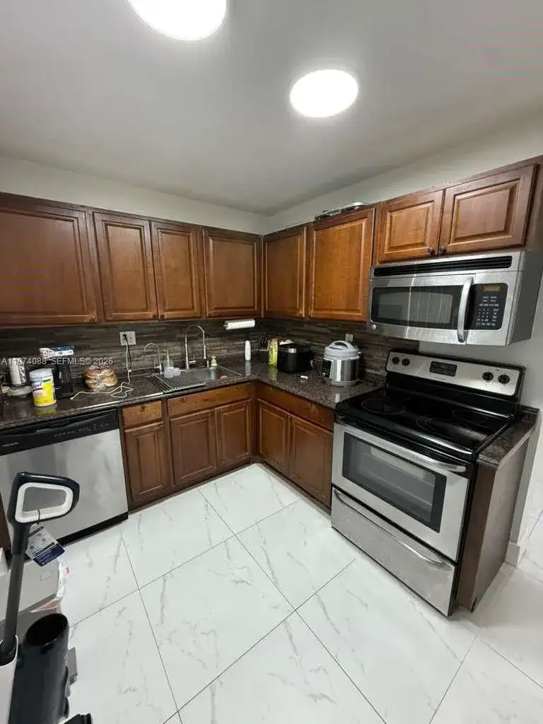 7727 SW 86th St # 303, Miami FL 33143 photo 3