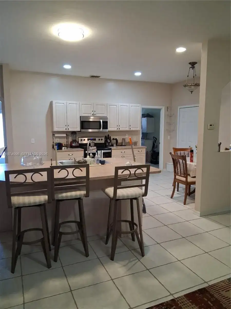 721 Milwaukee Blvd, Lehigh Acres FL 33974 photo 4