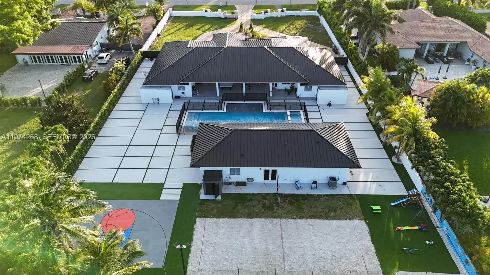 365 NW 132nd Ave, Miami FL 33182 photo 3